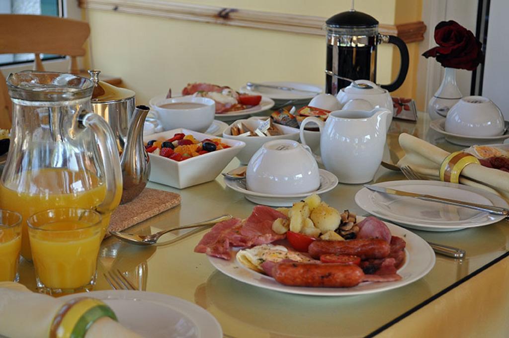 Bed & Breakfast Lisdanar House 4*